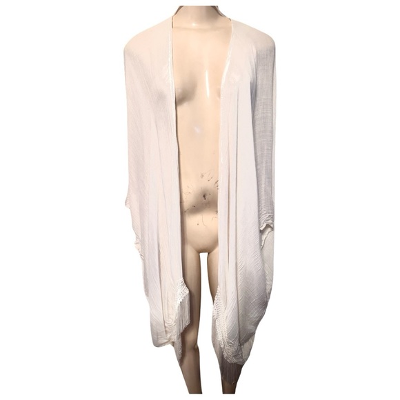 Nordstroms Fringed Out Long Cape in White - Picture 2 of 7